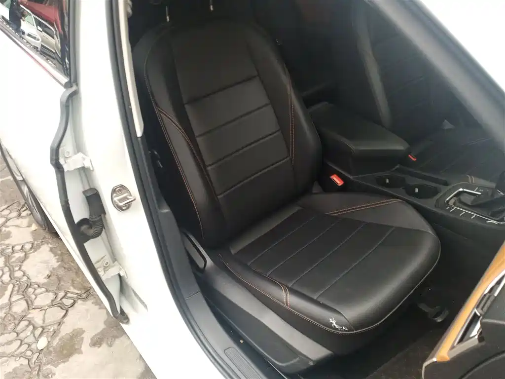 Volkswagen Bora 2023 200TSI DSG Yuexing Edition фото 25