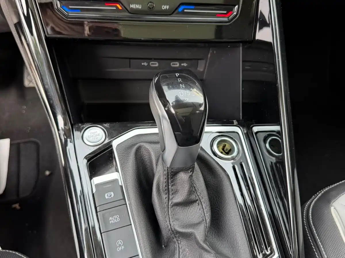Volkswagen Tayron 2023 280TSI 2WD Luxury Plus Advanced Edition фото 20