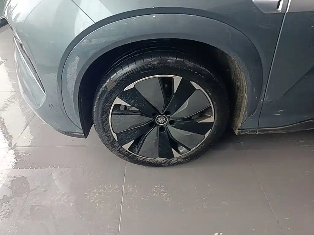 BYD Tang L 2025 2025 DM 175KM Drone Player Edition