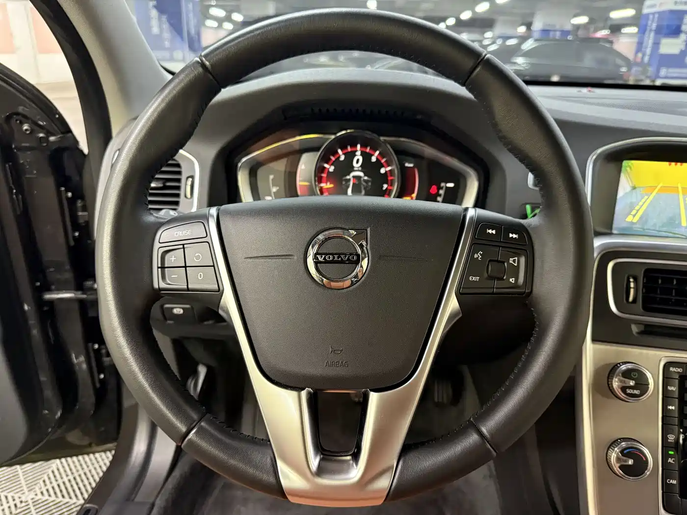 Фото 32 - Volvo S60