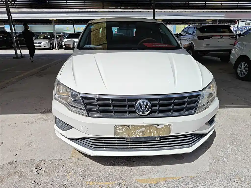 Volkswagen Jetta 2017 1.4L Manual Fashion фото 3
