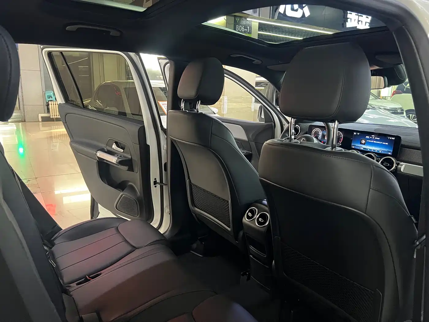 Mercedes-Benz GLB 2024 GLB 200 Dynamic фото 21