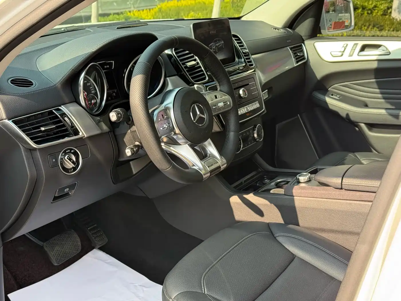 Mercedes-Benz GLE Coupe 2018 GLE 320 4MATIC Coupe SUV фото 11