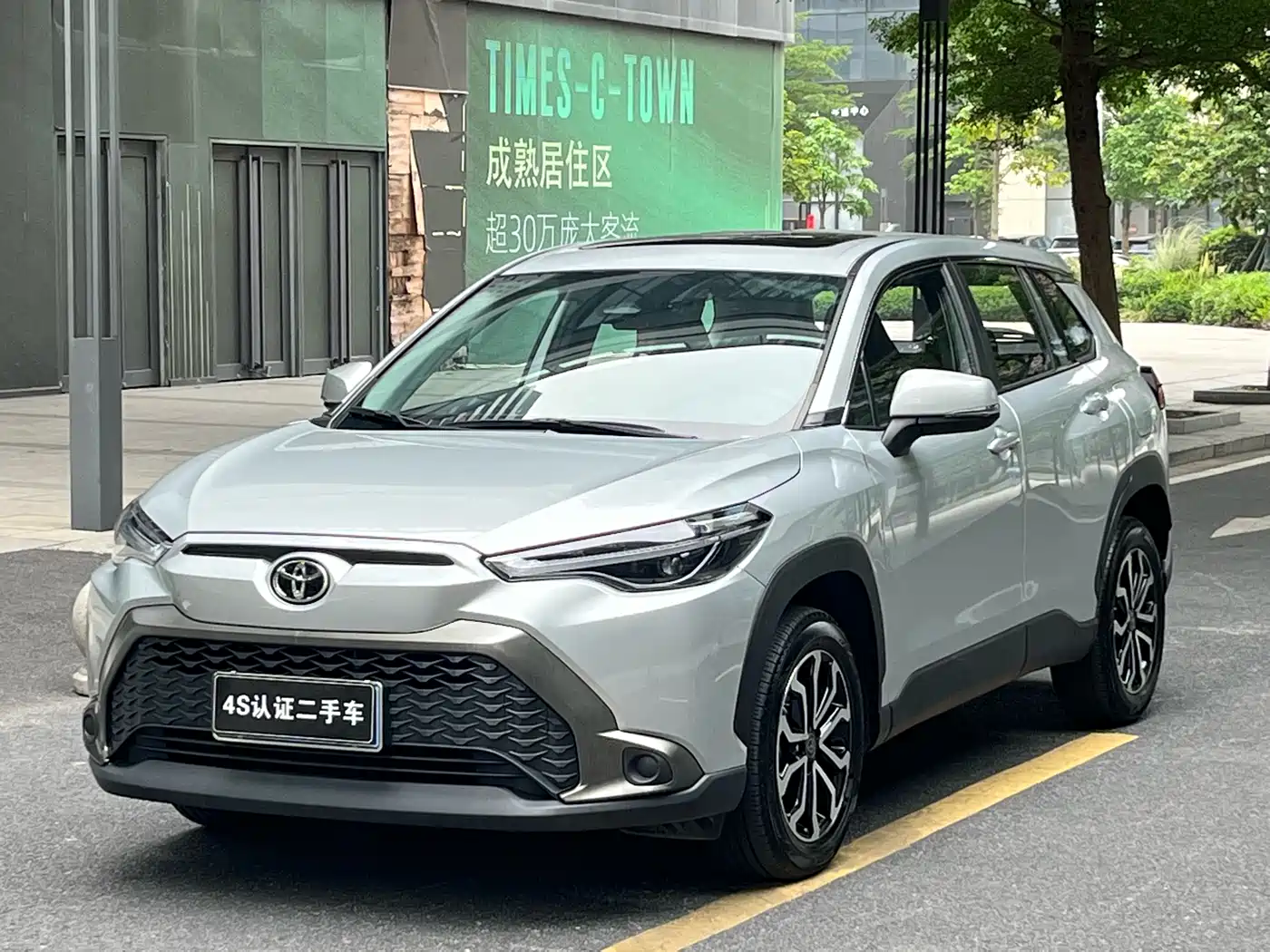 Toyota Frontlander 2023 2.0L CVT Luxury Edition