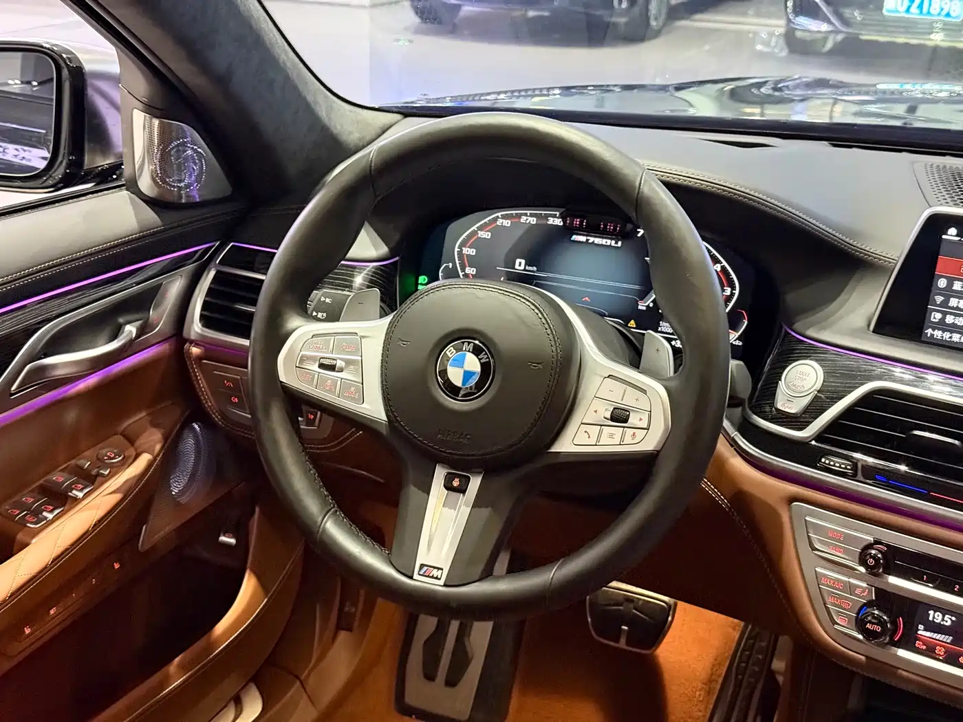 BMW 7 Series 2019 Facelift M760Li xDrive V12 Sport Package фото 5