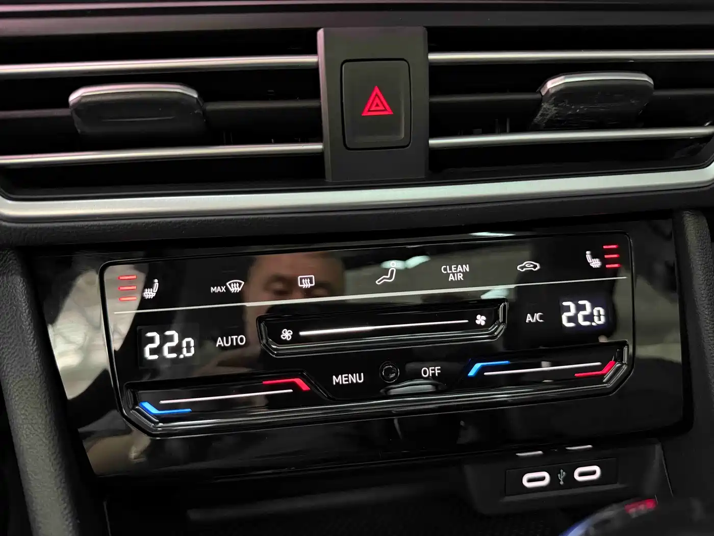 Volkswagen Sagitar 2023 Model Year 280TSI DSG Surpass Edition фото 11