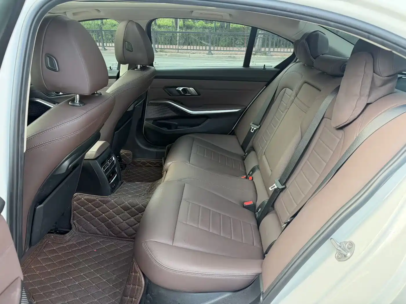 BMW 3 Series 2021 320Li M Sport Package фото 7