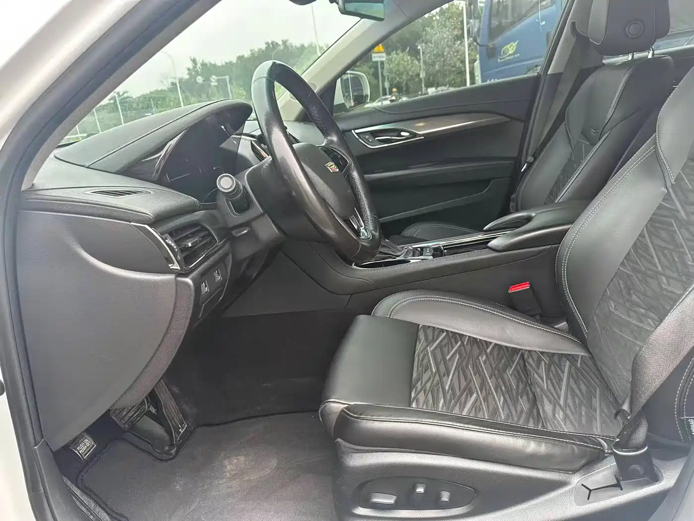Cadillac ATS-L 2017 28T Technology фото 4