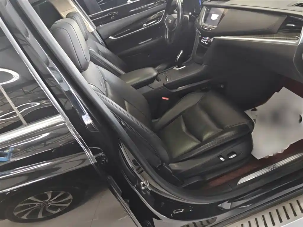 Cadillac XT5 2018 25T Luxury фото 12