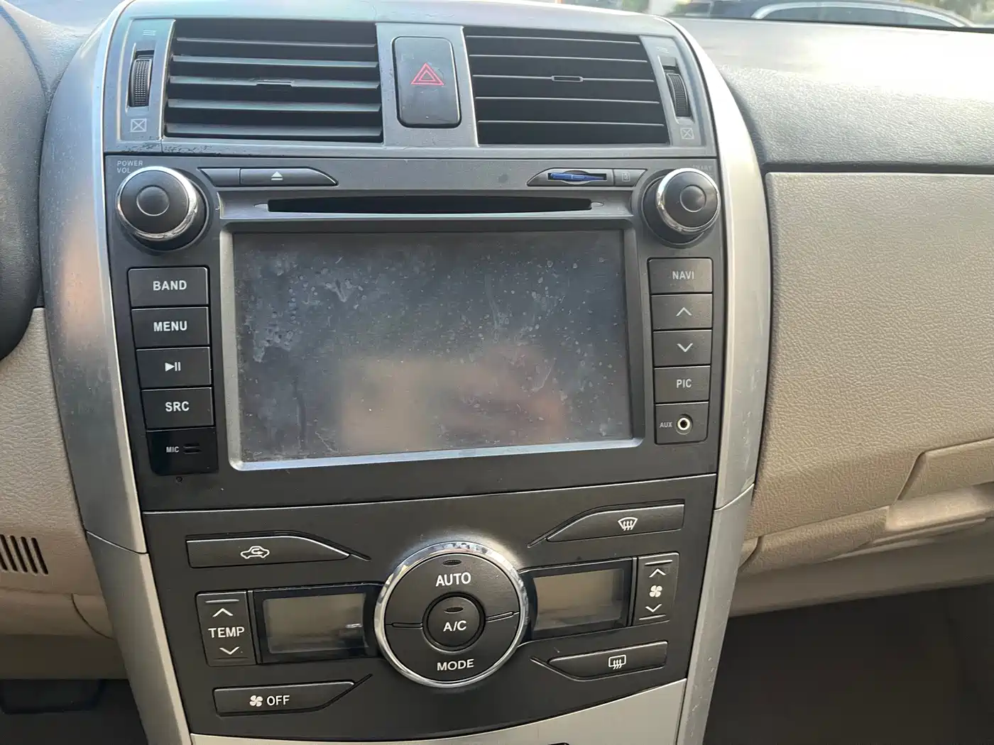 Фото 20 - Toyota Corolla