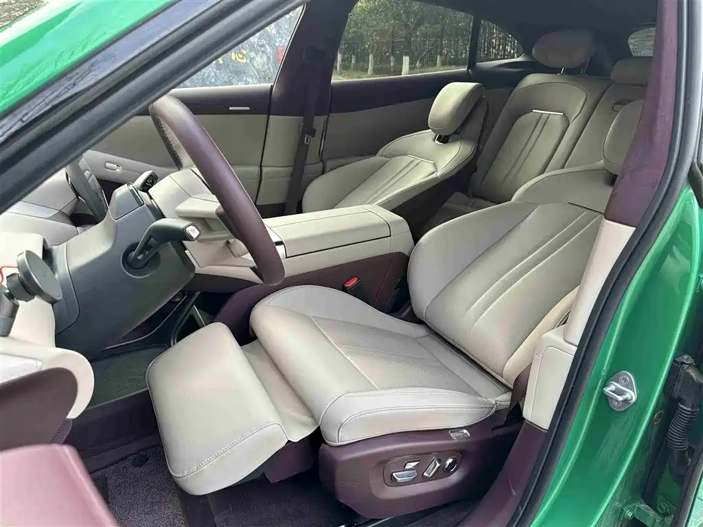 XIAOMI CAR XIAOMI YU7