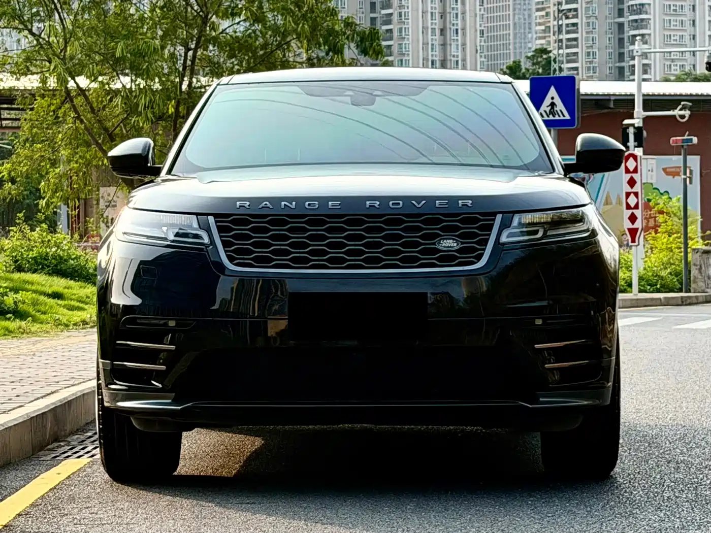 Land Rover Range Rover Velar 2019 250PS R-DYNAMIC S фото 2