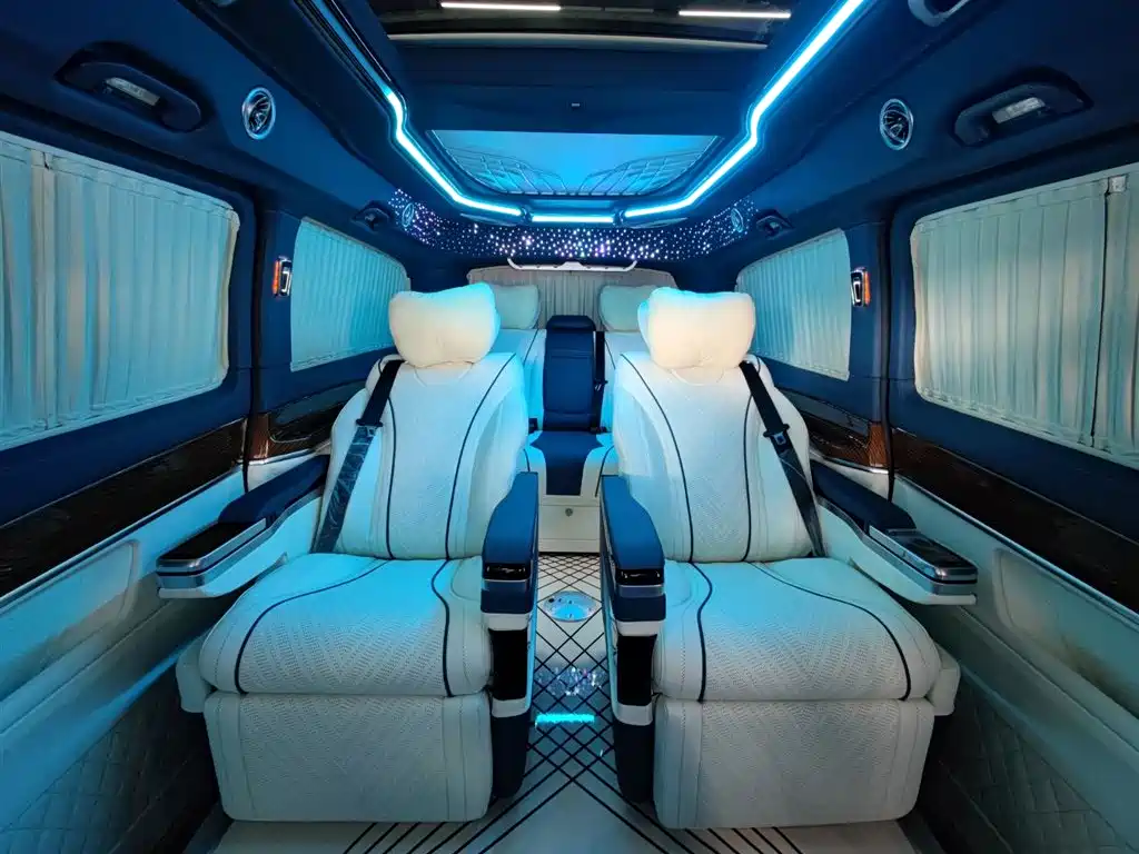 Mercedes-Benz V-Class 2021 V 260 L Long Wheelbase Luxury Edition фото 10