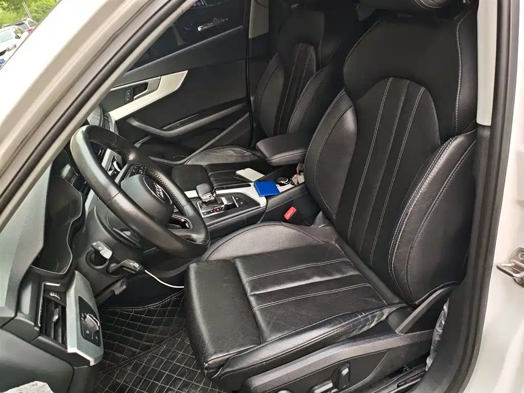 Audi A4L 2020 40 TFSI Luxury Dynamic фото 8