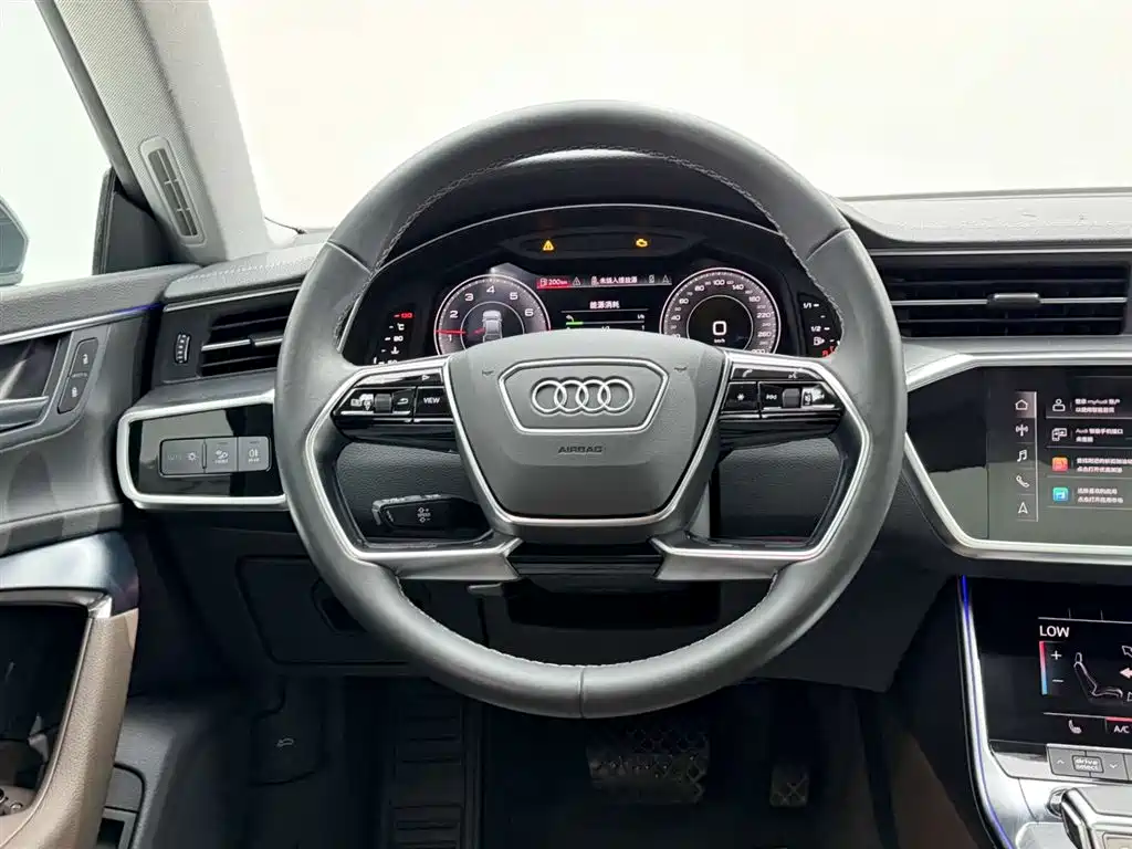 Audi A7L 2022 45 TFSI S-line Future Dream Edition фото 26