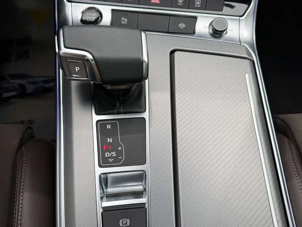 Audi A7L 2022 45 TFSI S-line Future Dream Edition фото 23