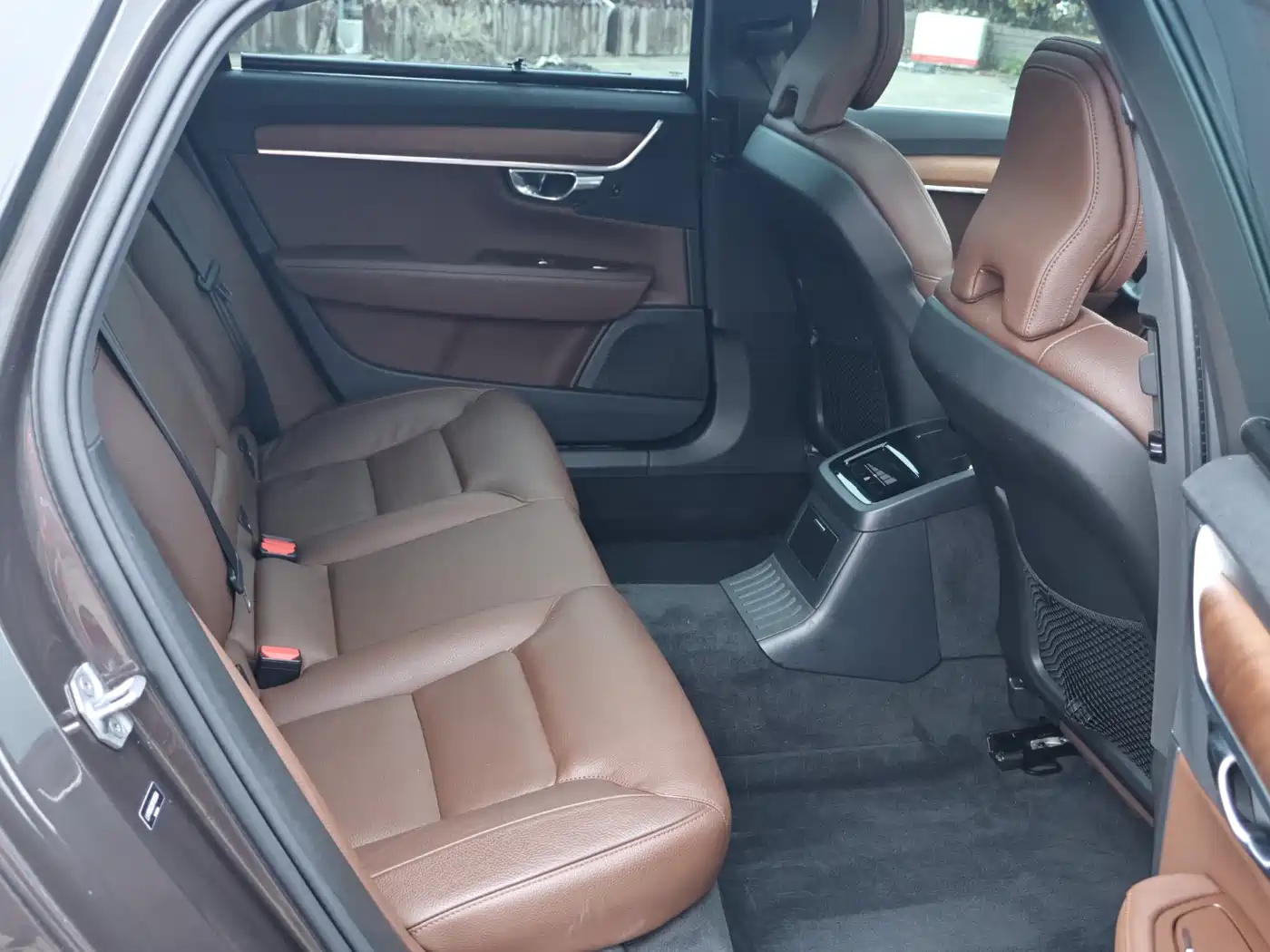 VOLVO S90 PLUG IN HYBRID