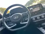 صورة 15 - Hyundai Elantra