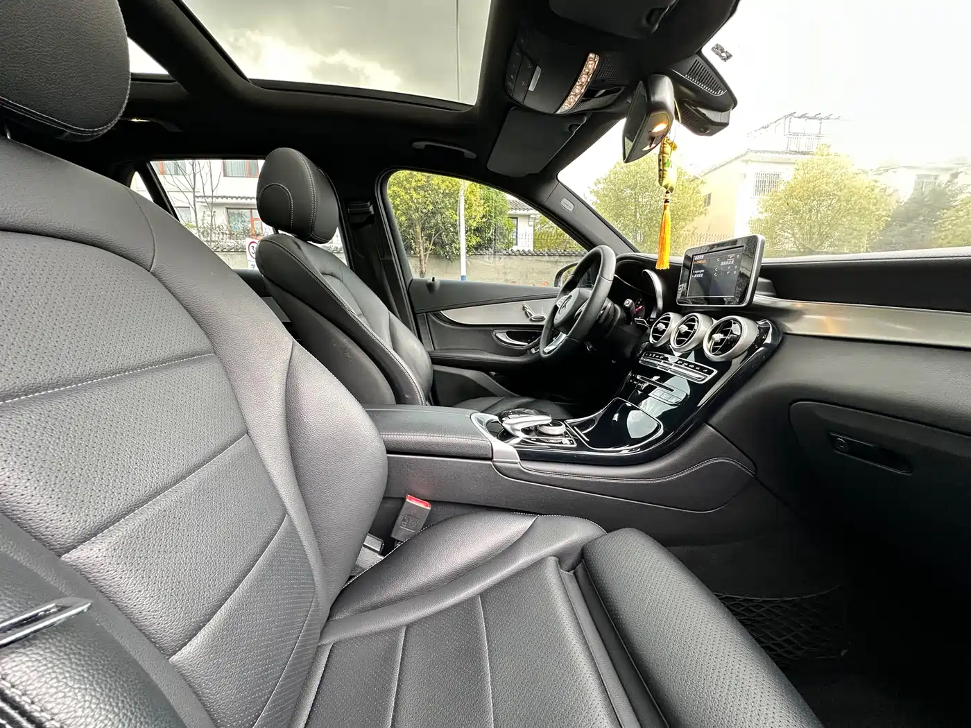 Mercedes-Benz GLC 2018 Facelift GLC 200 4MATIC фото 14