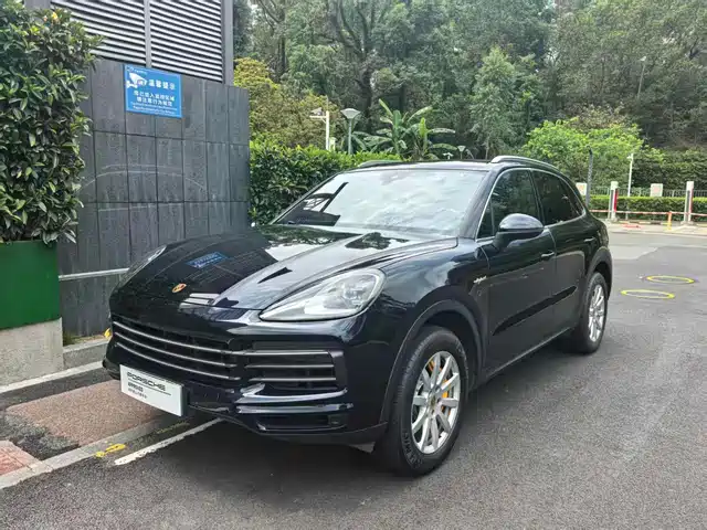 Porsche Cayenne New Energy 2019 Cayenne E-Hybrid 2.0T — фото 1