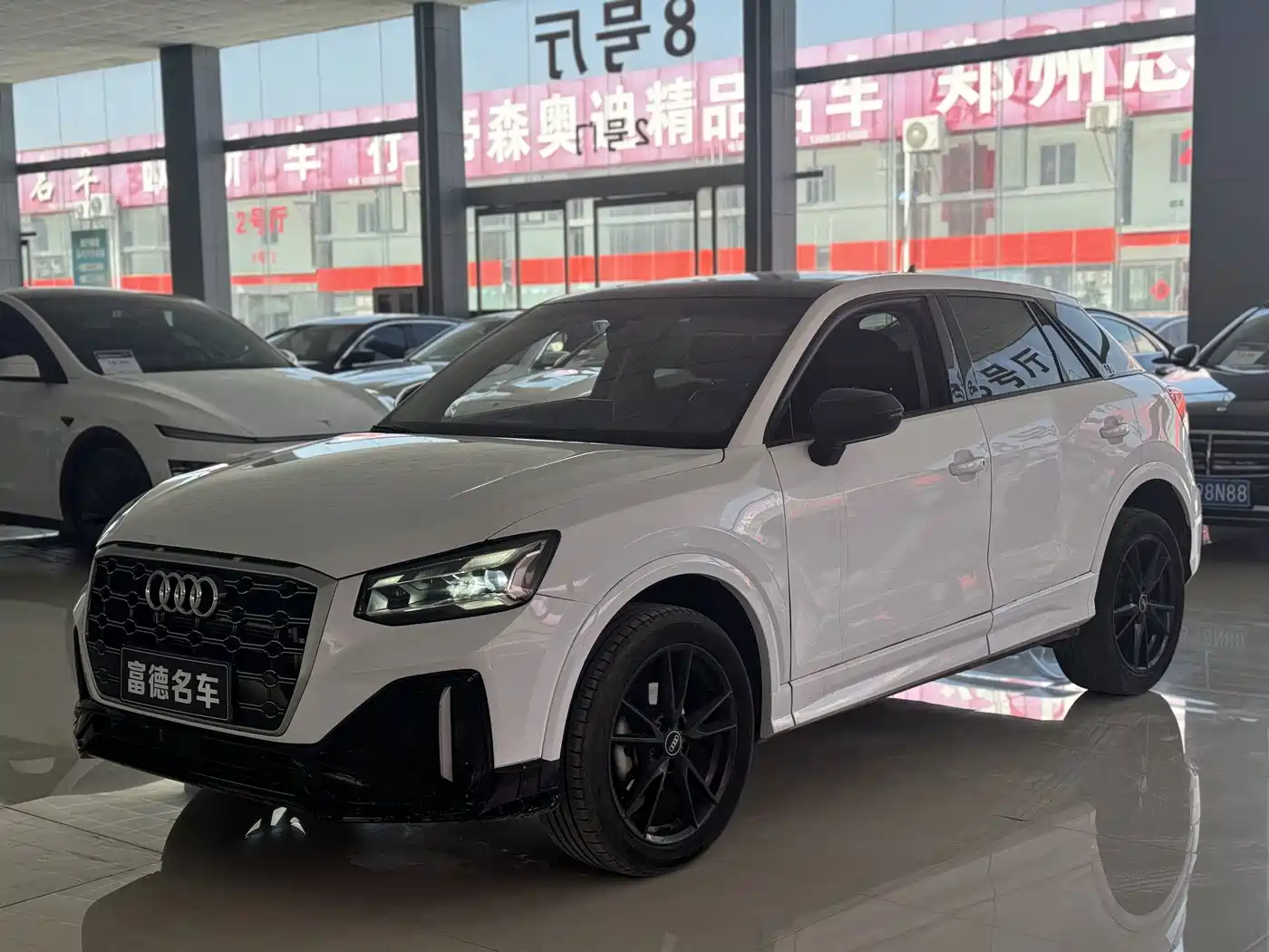 Фото 3 - Audi Q2L