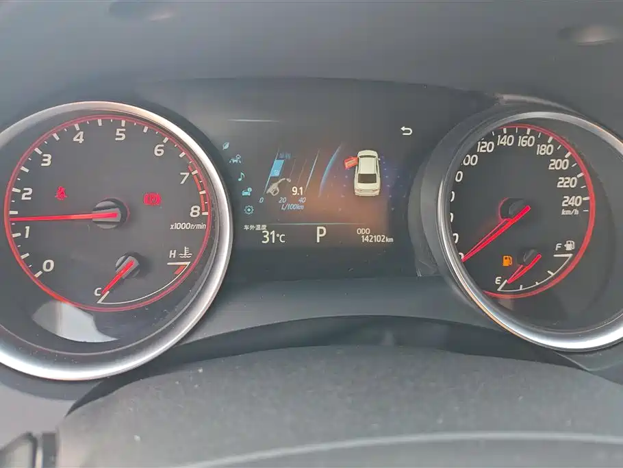 Toyota Camry 2018 2.5S Trend Edition фото 14