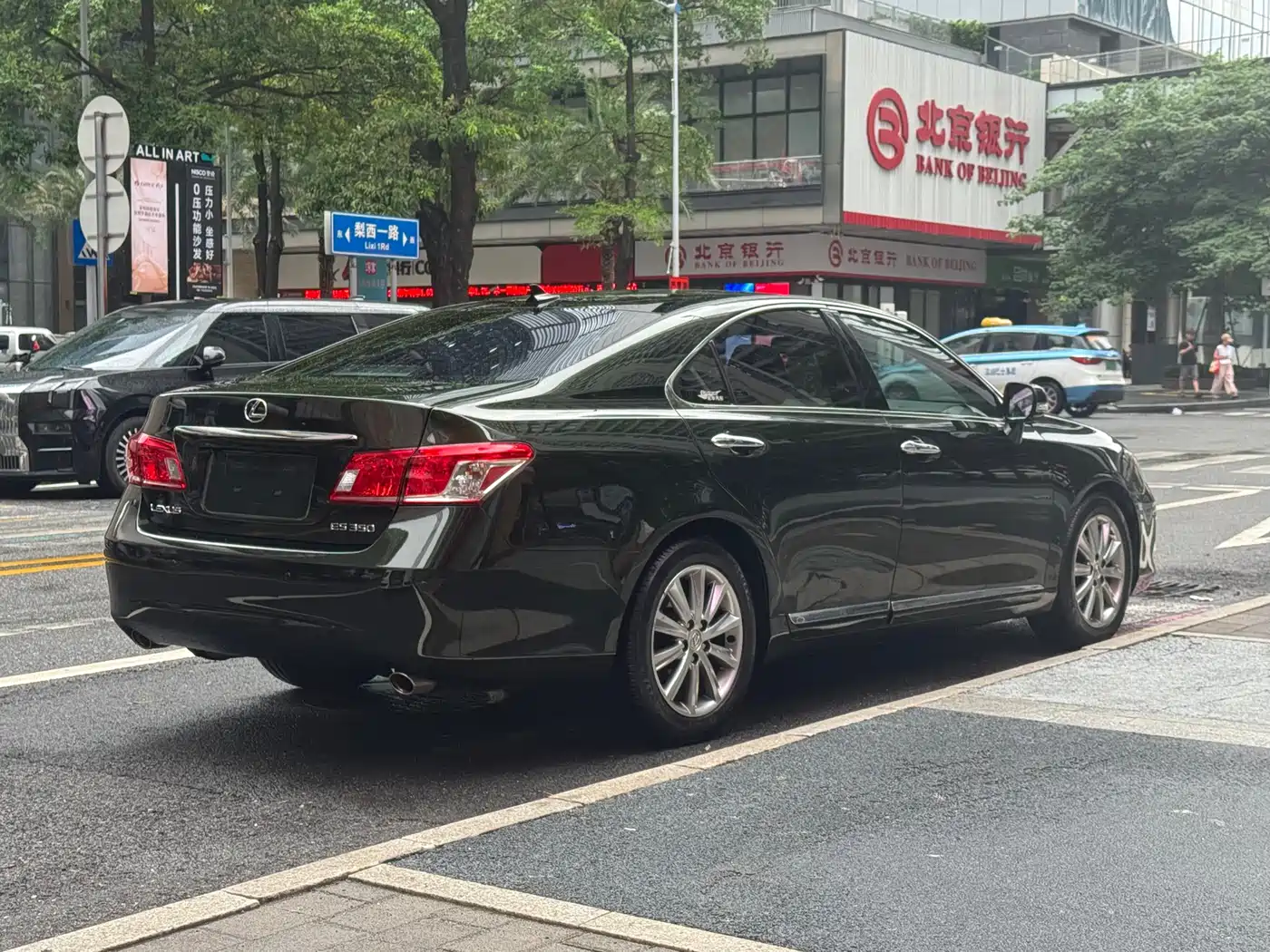 Фото 5 - Lexus ES
