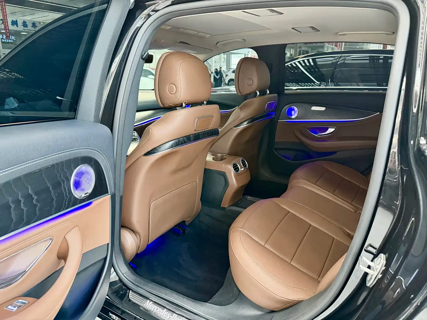 Mercedes-Benz E-Class 2019 E 200 L Sport фото 6