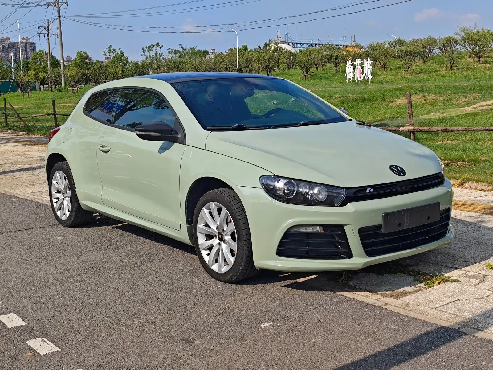 Фото 3 - Volkswagen Scirocco