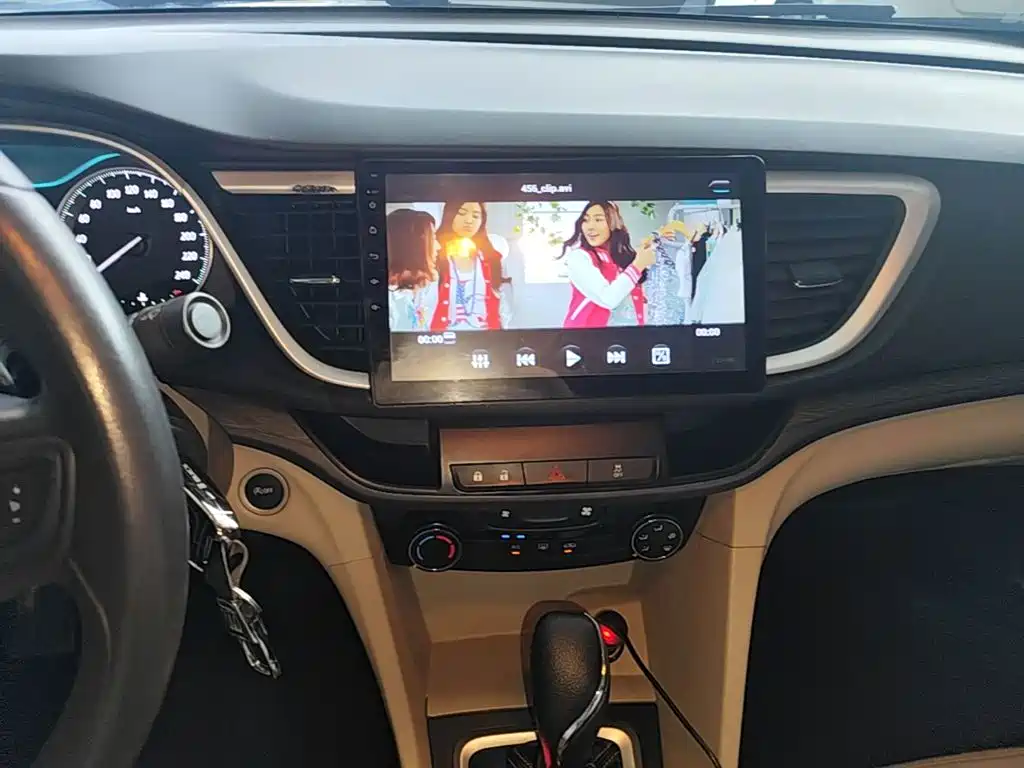 Фото 13 - Buick Excelle