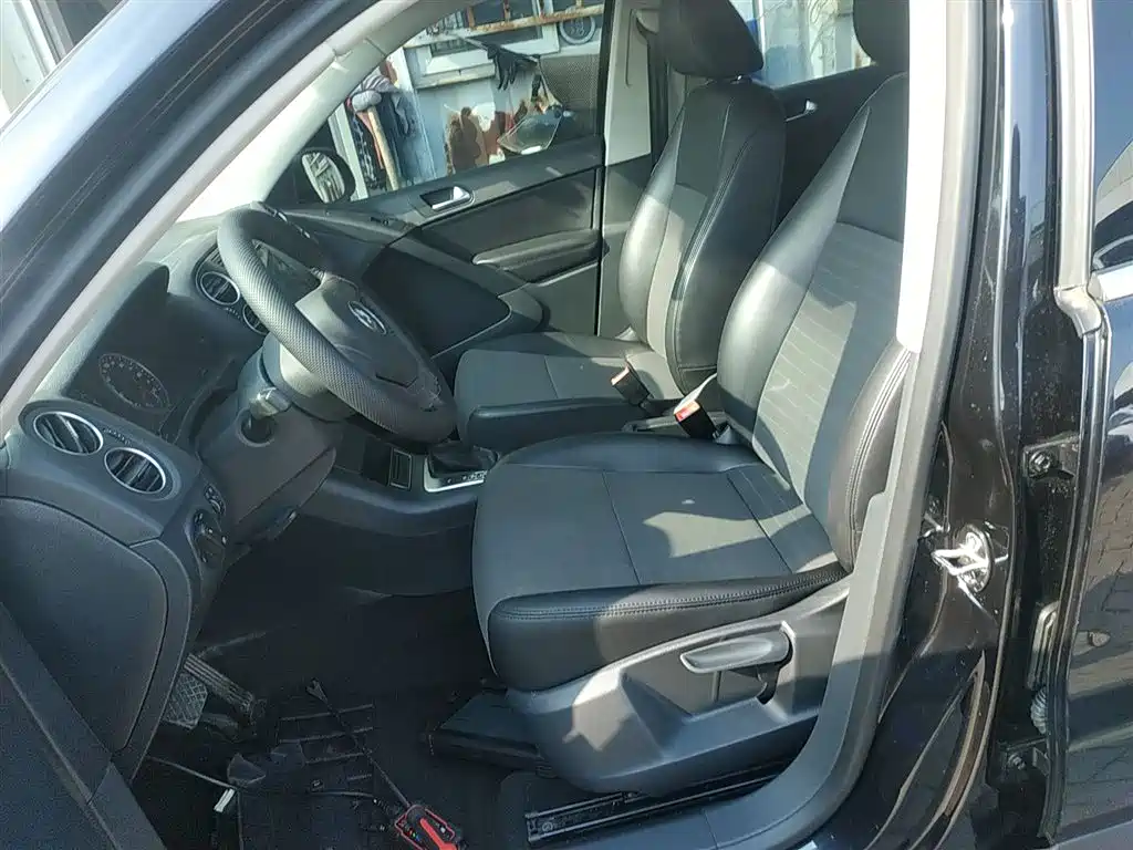 Volkswagen Tiguan 2015 1.8TSI Automatic 2WD Trendline фото 15