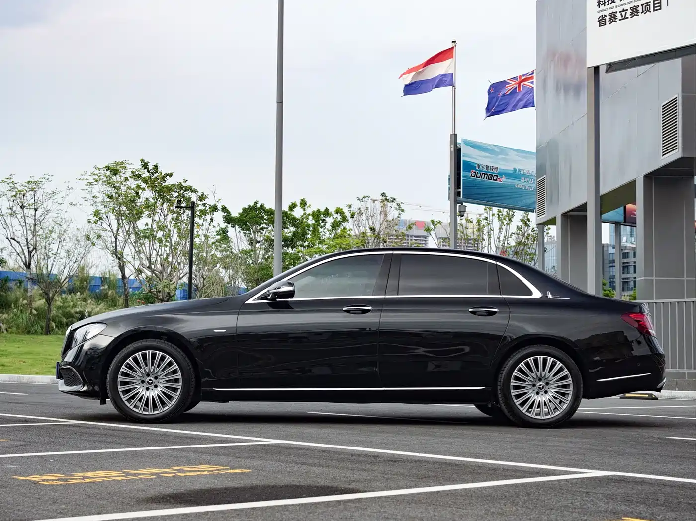 Mercedes-Benz E-Class 2020 Facelift E 300 L Exclusive фото 4