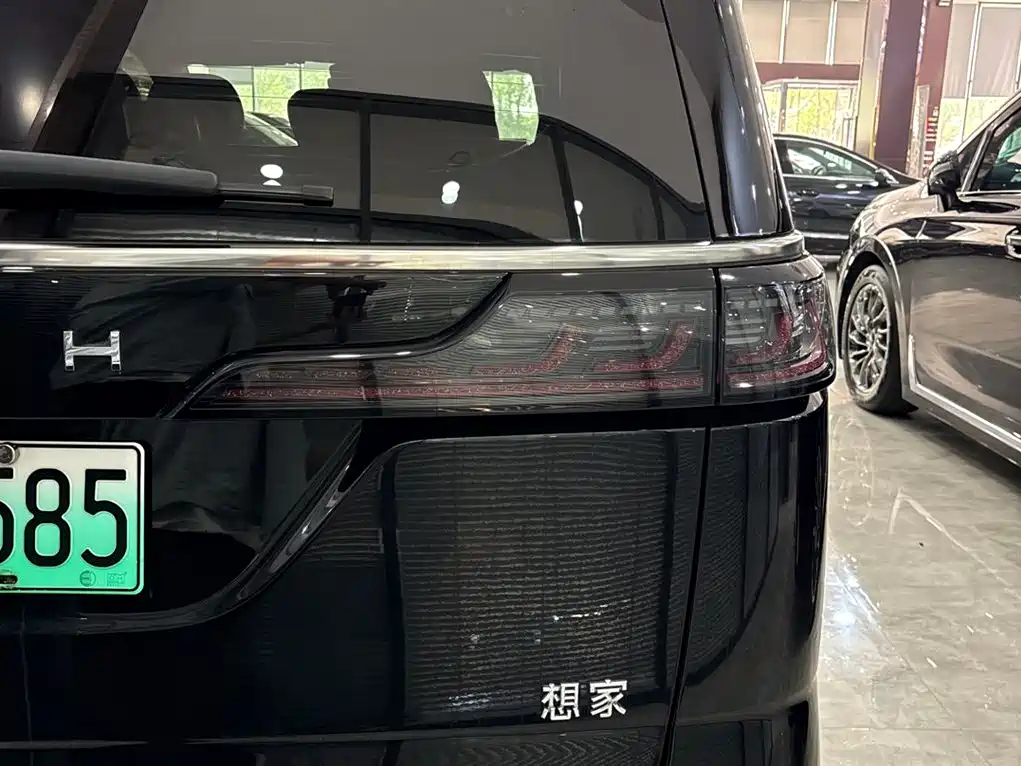 Voyah Auto Voyah Dreamer 2022 Low-carbon Dream+Smart Package фото 8