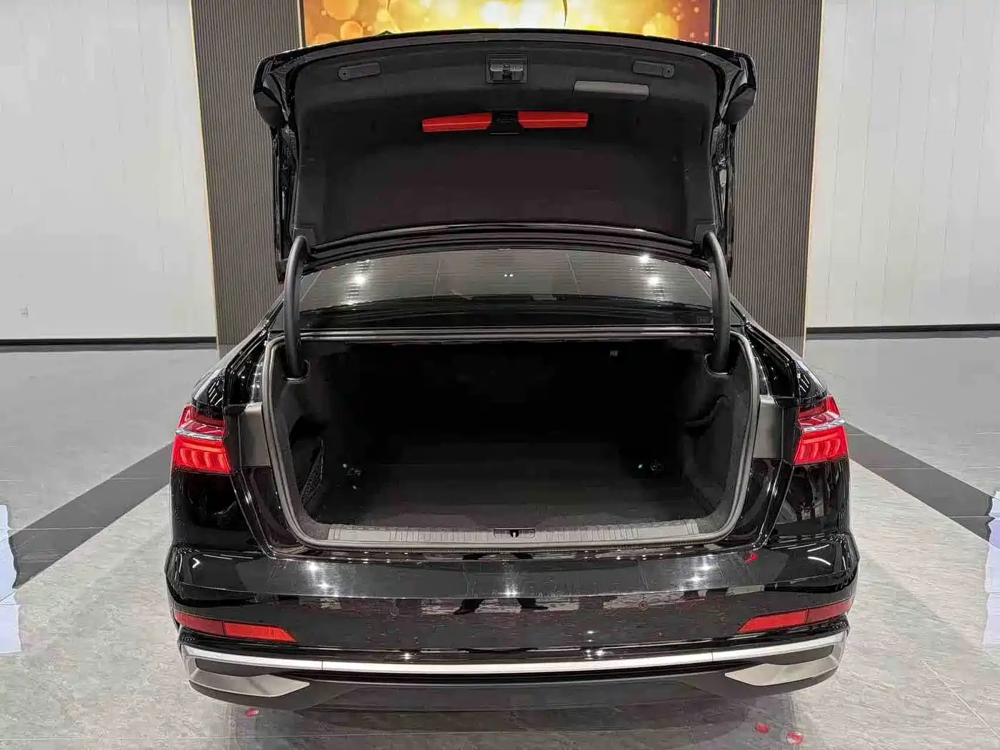 Audi A6L 2023 40 TFSI Luxury Dynamic фото 17
