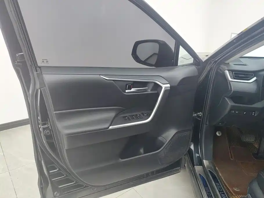 Toyota Wildlander New Energy 2022 2021 High Performance 2.5L 2WD Power Edition