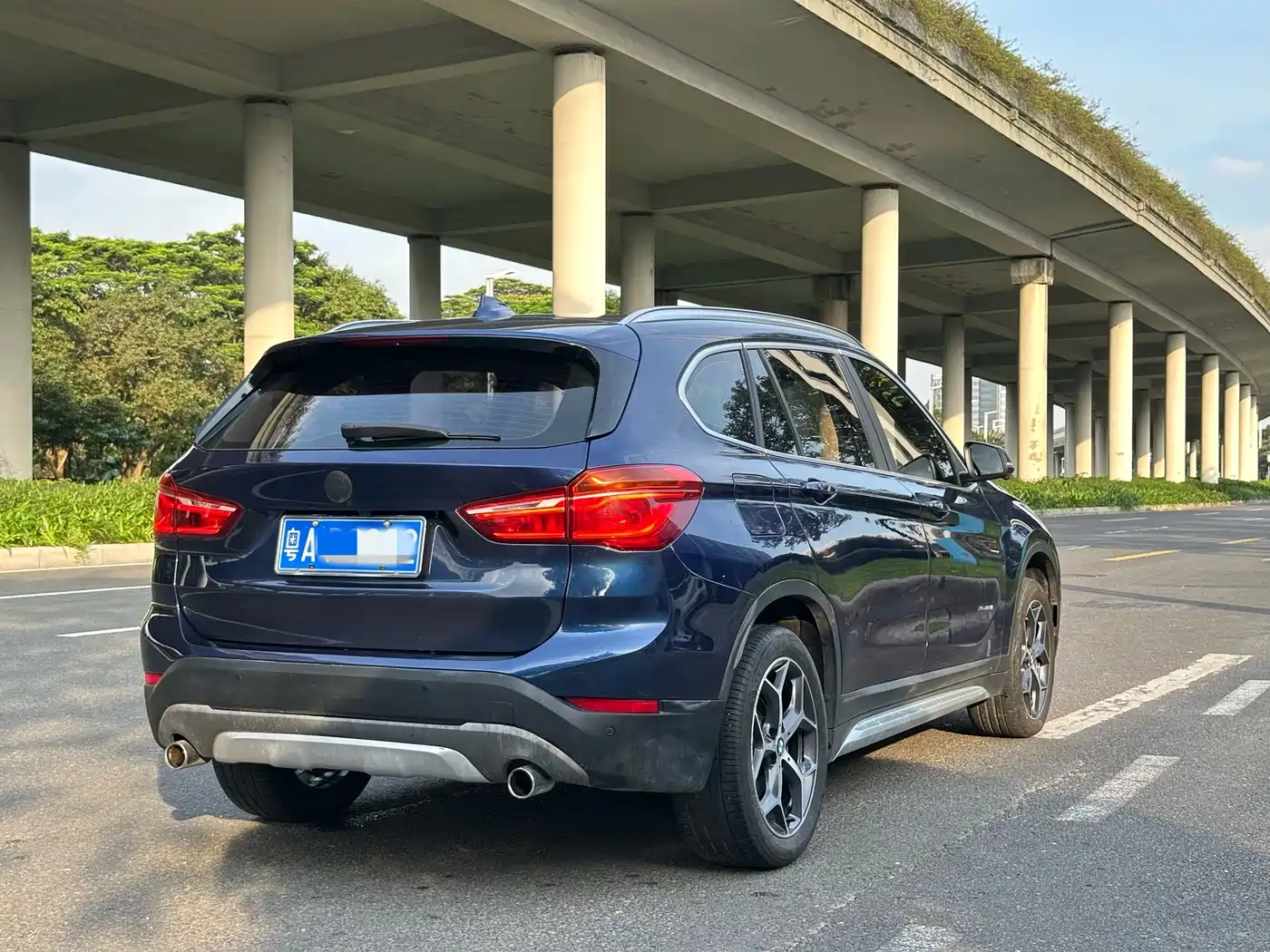 BMW X1 2018 xDrive20Li Premium Model фото 18