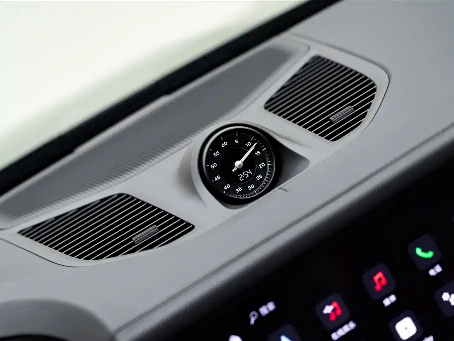 Porsche Cayenne 2025 Cayenne 3.0T Dream Chaser Edition фото 22