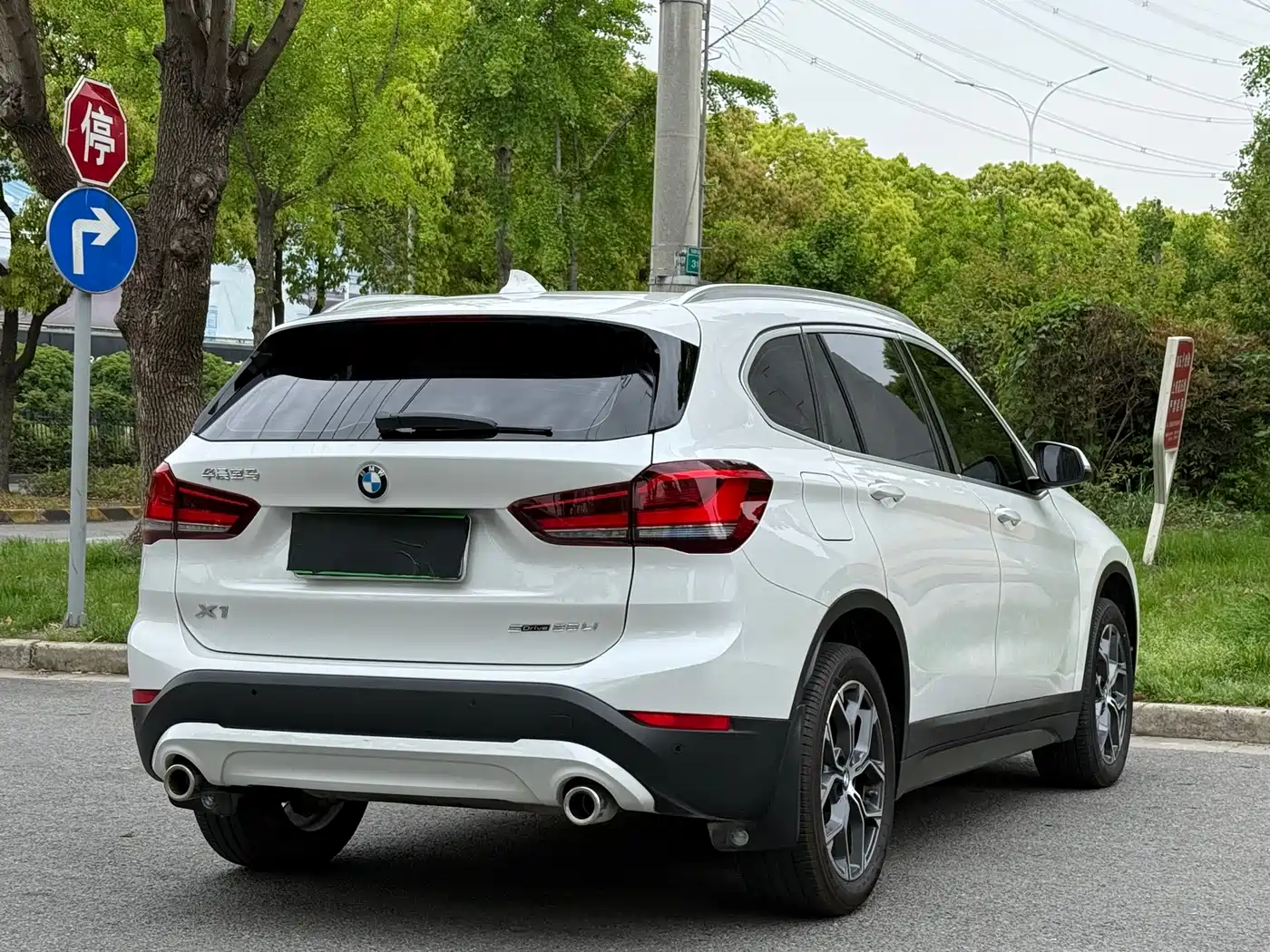 BMW X1 2022 sDrive25Li Leading фото 7
