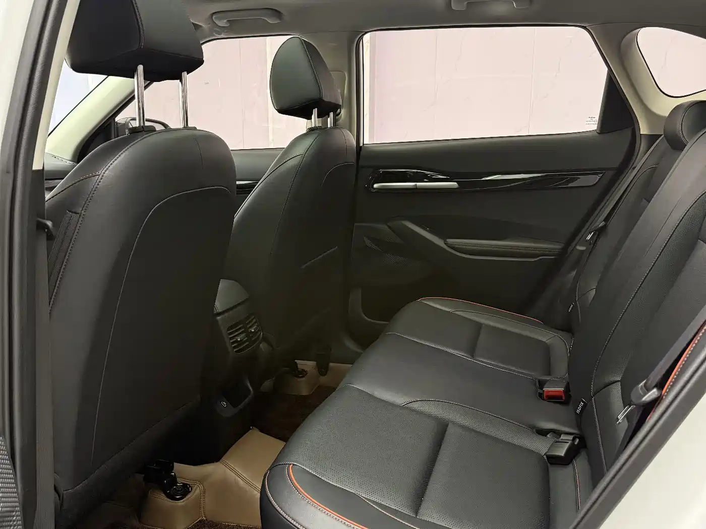Kia Seltos 2023 1.5L CVT Luxury Edition фото 17