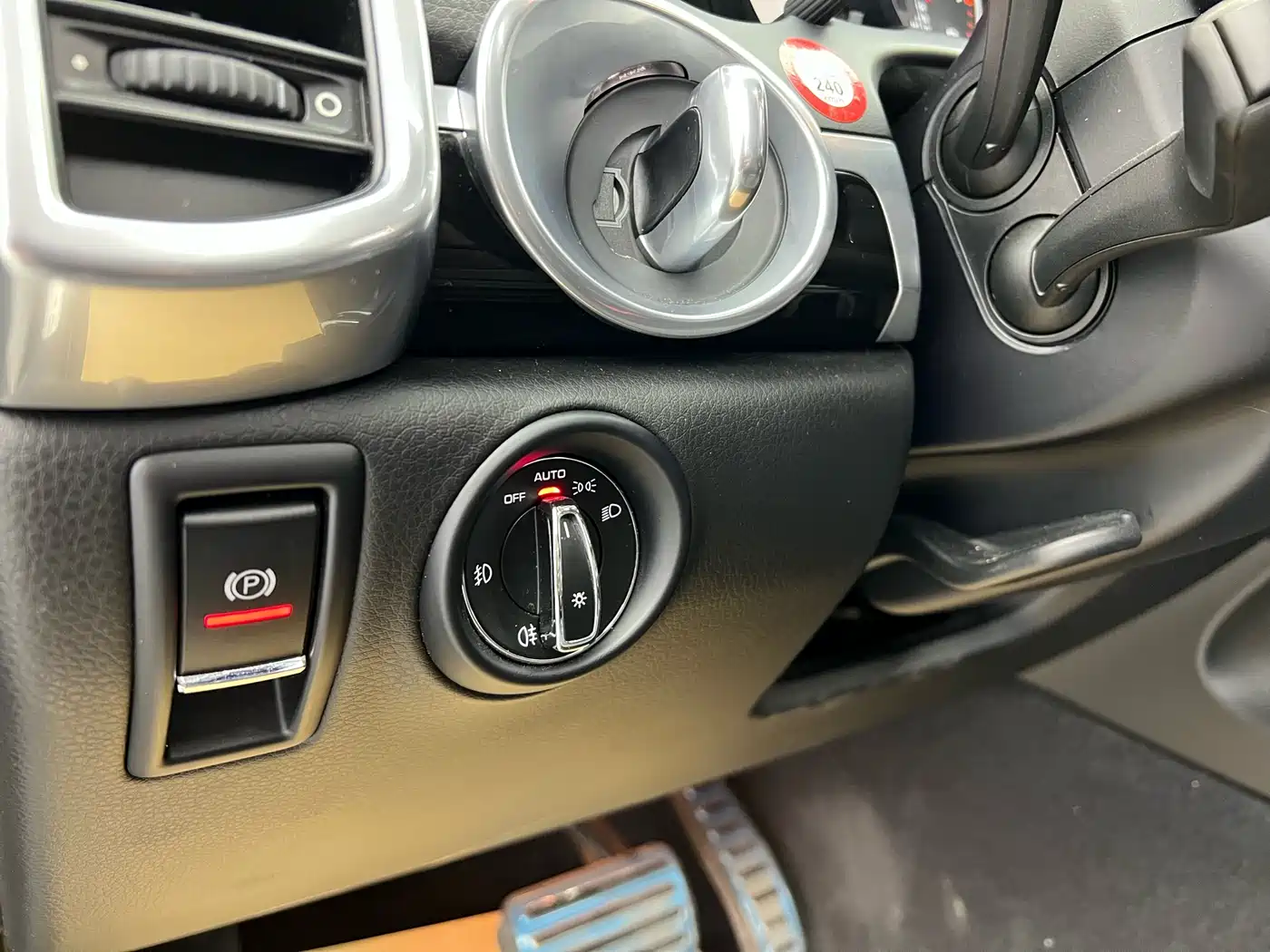 Porsche Cayenne 2016 Cayenne Platinum Edition 3.0T фото 5