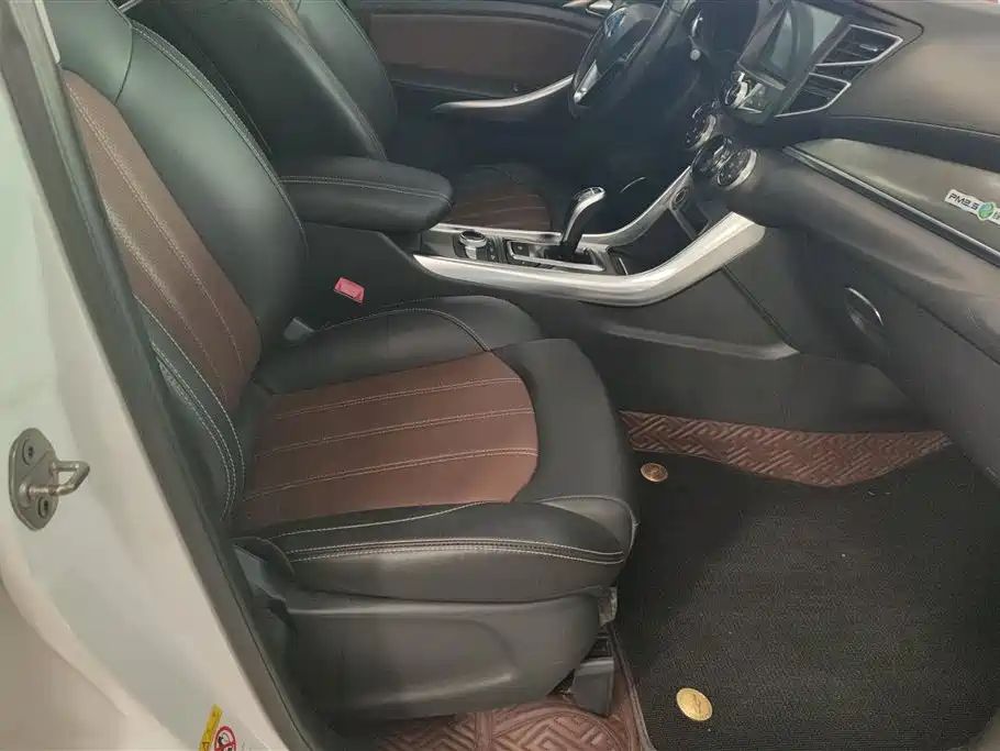 BYD Song New Energy 2017 Song DM 1.5TID Full-time 4WD Luxury фото 8