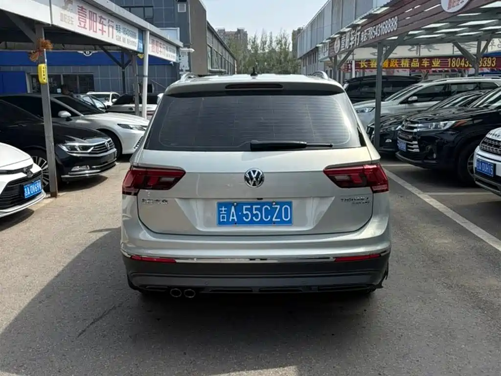 Volkswagen Tiguan L 2017 330TSI Automatic 2WD Luxury Edition фото 7