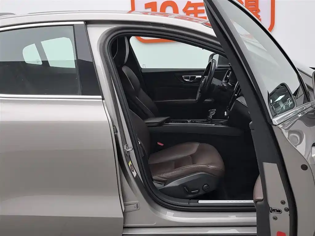 Volvo S60 2021 T4 Smart Elite Luxury фото 23