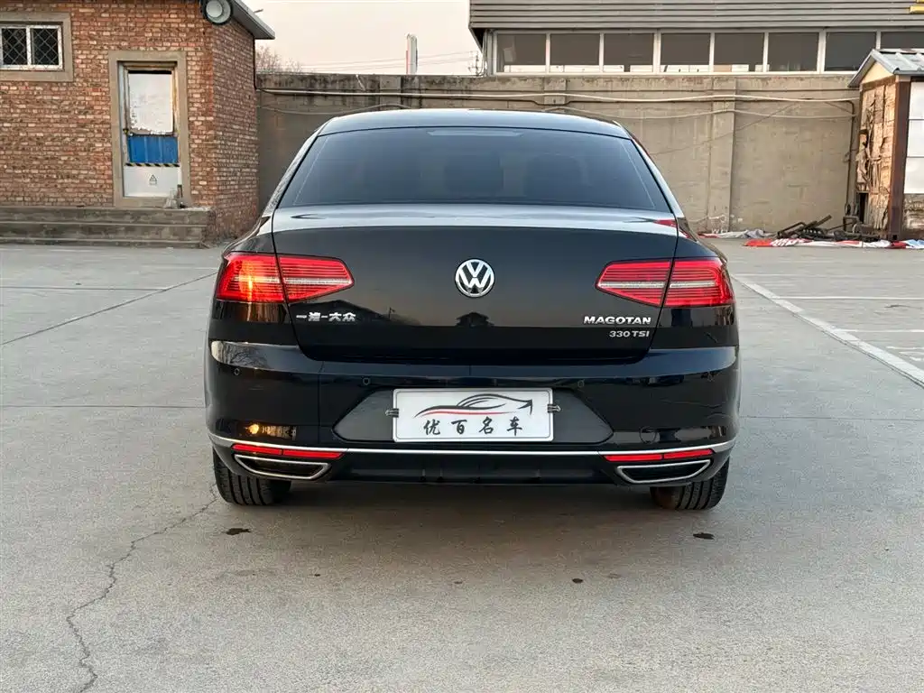 VOLKSWAGEN MAGOTAN