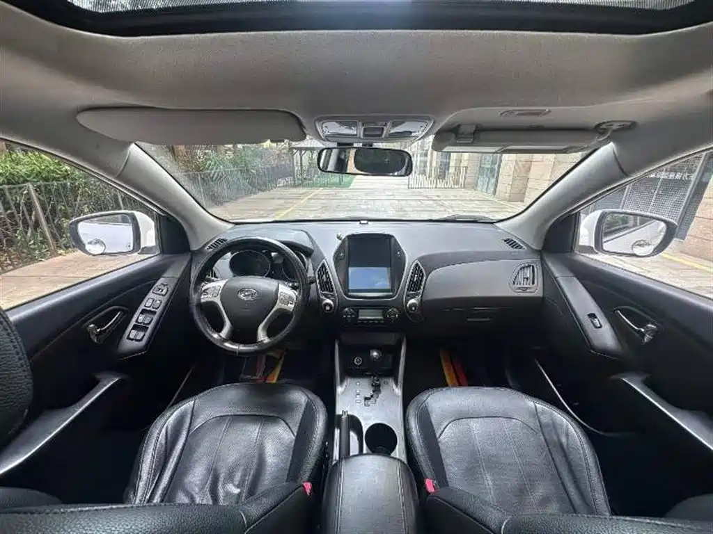 Hyundai Beijing Hyundai ix35 2015 2.0L Automatic 2WD Smart China V фото 4