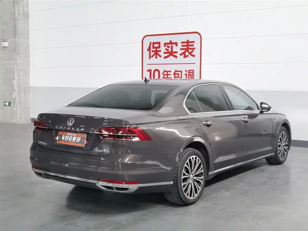 Volkswagen Phideon 2018 Facelift 380TSI FWD Business фото 2