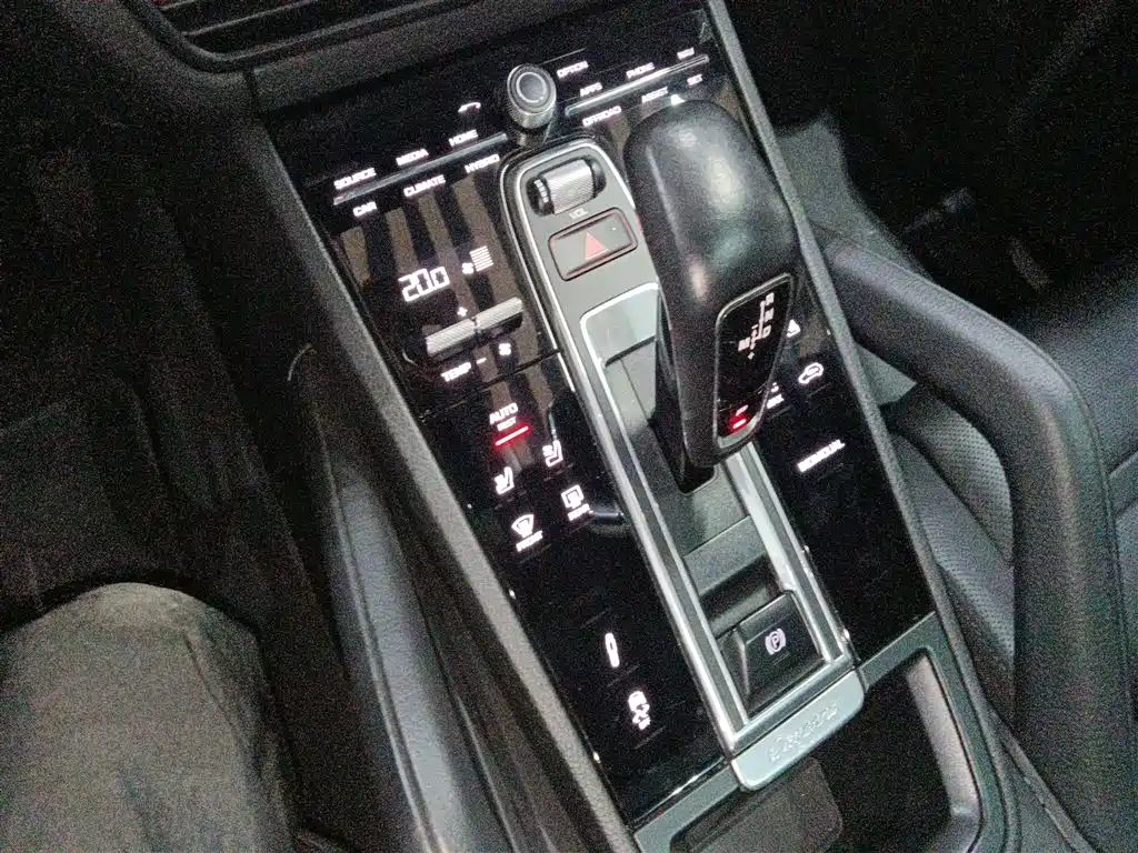 PORSCHE CAYENNE NEW ENERGY