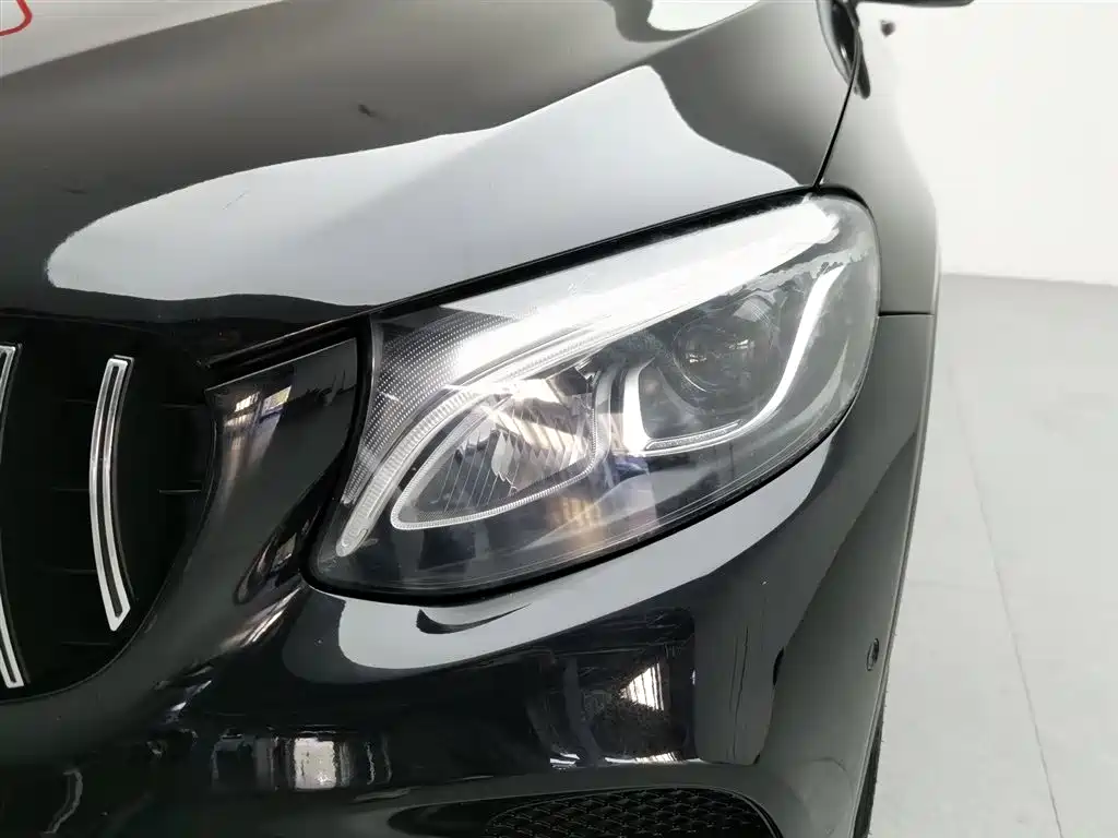 Mercedes-Benz GLC Coupe 2018 GLC 200 4MATIC Coupe SUV фото 7