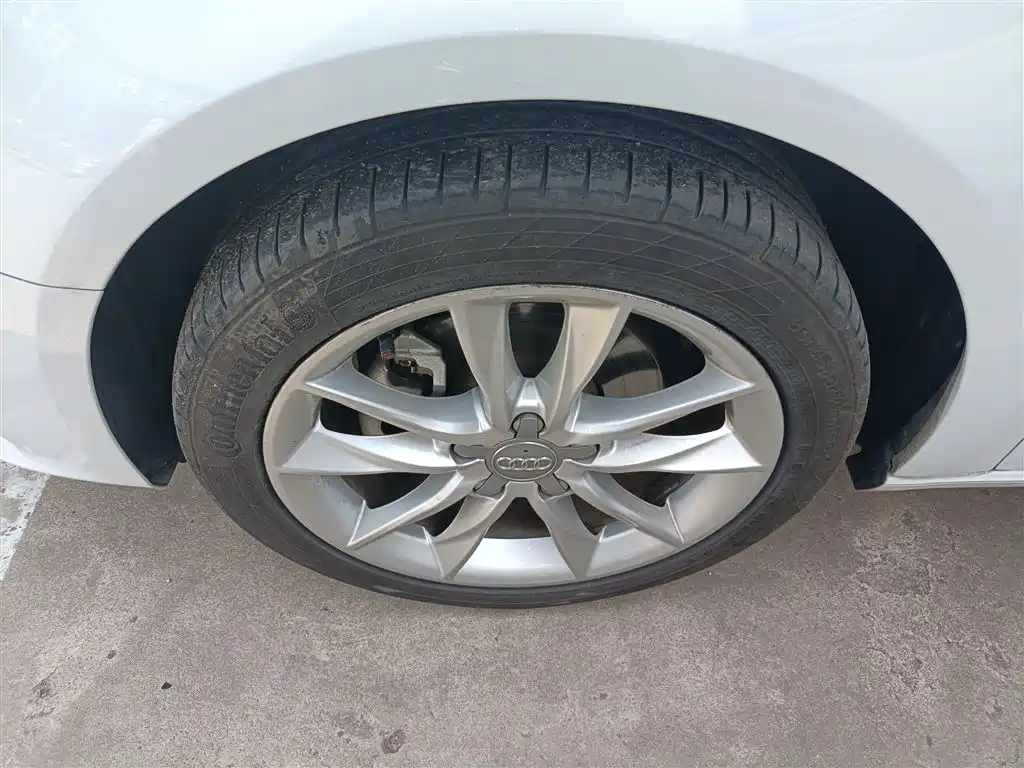 Audi A3 2014 Sportback 35 TFSI Automatic Comfort фото 25