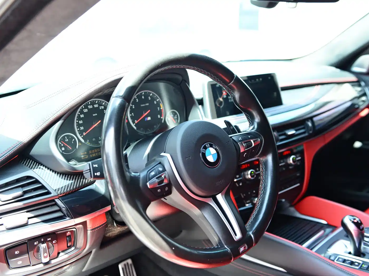 BMW X6 M 2015 X6 M фото 17